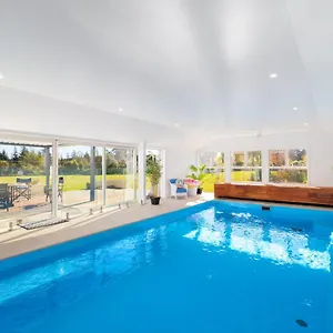 Holiday home The Meadows Christchurch
