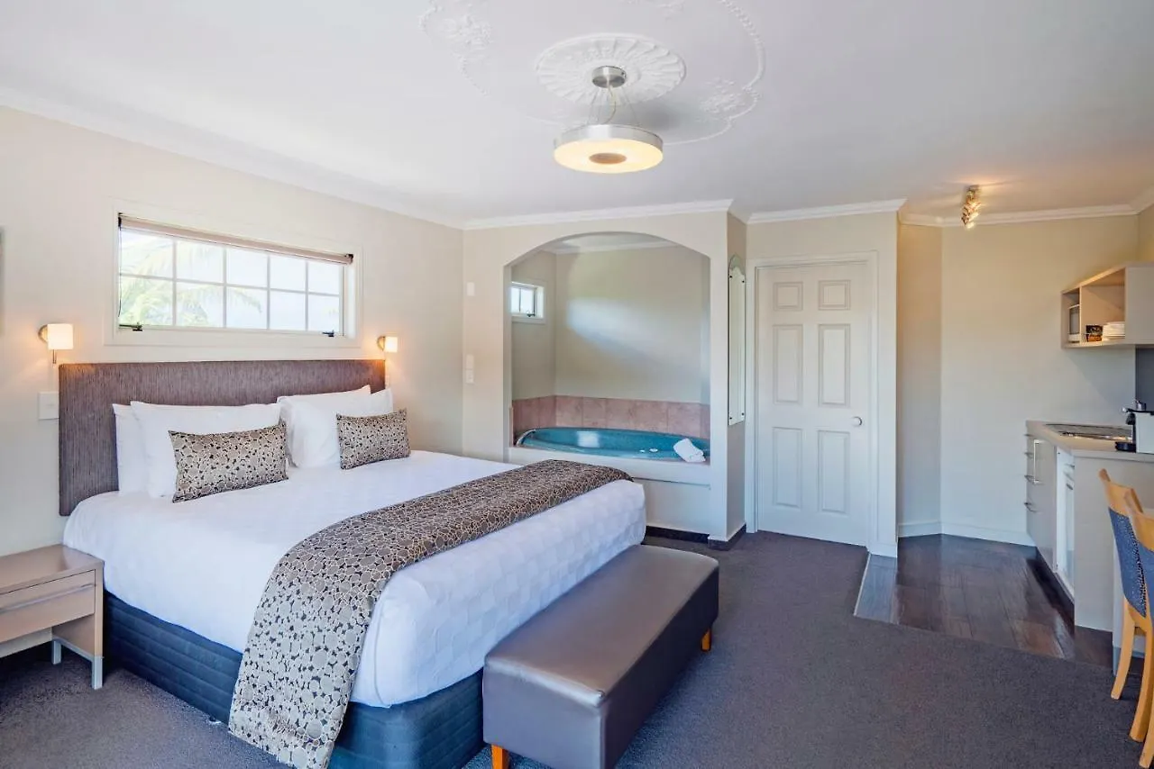 Motel Silver Fern Rotorua Suites & Spa