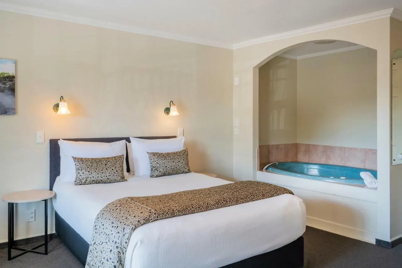 Мотель Silver Fern Rotorua Suites & Spa