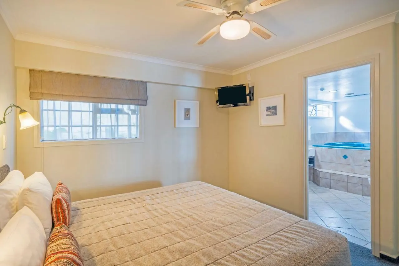 ***** Мотель Silver Fern Rotorua Suites & Spa Новая Зеландия