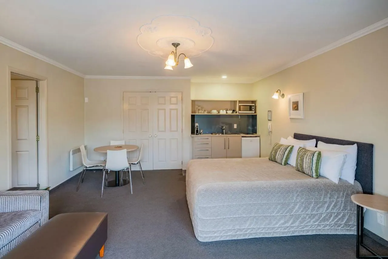 Мотель Silver Fern Rotorua Suites & Spa
